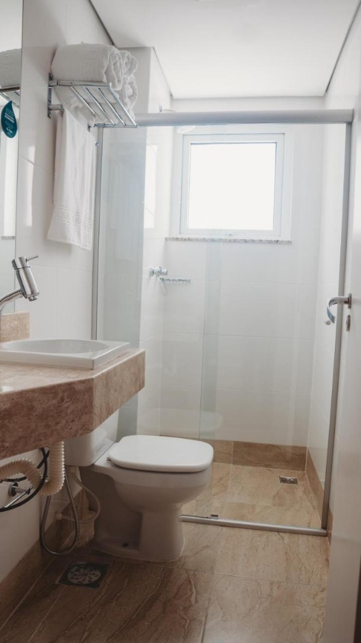 Hotel Golden Inn Lafaiete Консельейру-Лафаети Экстерьер фото