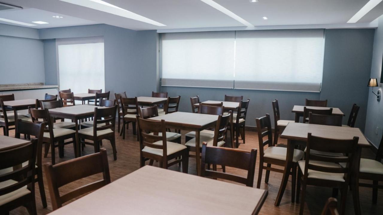 Hotel Golden Inn Lafaiete Консельейру-Лафаети Экстерьер фото
